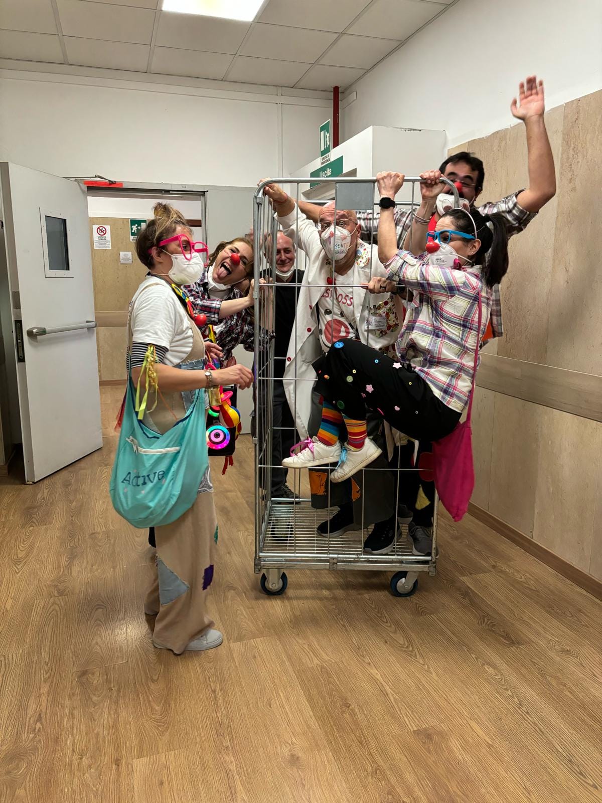 I clown al Centro Universo Salute Don Uva — foto 4